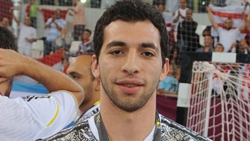  أحمد الأحمر 