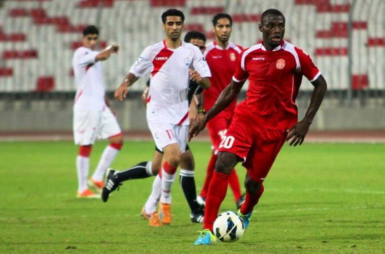 لقطة من مباراة المحرق وسترة