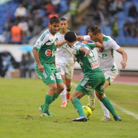 لقطة من مباراة الرجاء والجديدي في نهائي الكأس