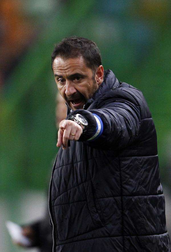 2013-03-02t220657z_704327865_gm1e9330gth01_rtrmadp_3_soccer-portugal_reuters