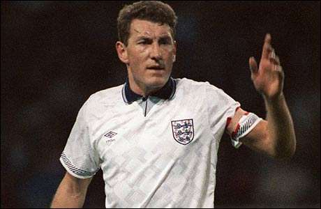 قائد المنتخب الإنجليزي السابق  تيري بوتشر 