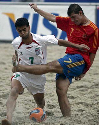 من مباراة أسبانيا وإيران