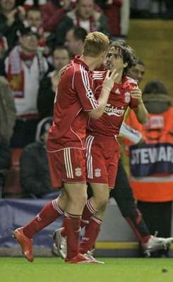 فرحة لاعبي ليفربول بأحد الأهداف