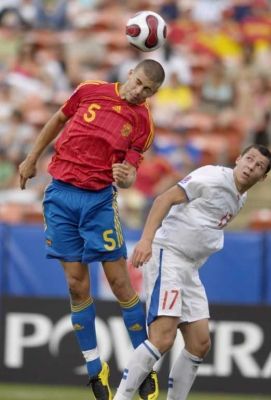 اللاعب الأسباني بيكيه