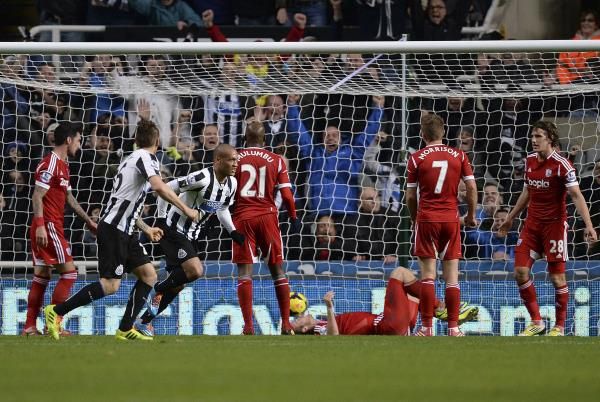 2013-11-30t183725z_1915915977_gm1e9c1078001_rtrmadp_3_soccer-england_reuters