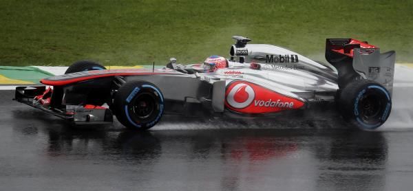 2013-11-23t135308z_322839984_lr1e9bn12kajj_rtrmadp_3_motor-racing-prix_reuters