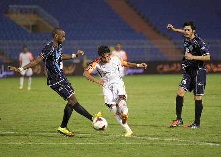 جانب من مباراة الشباب والباطن