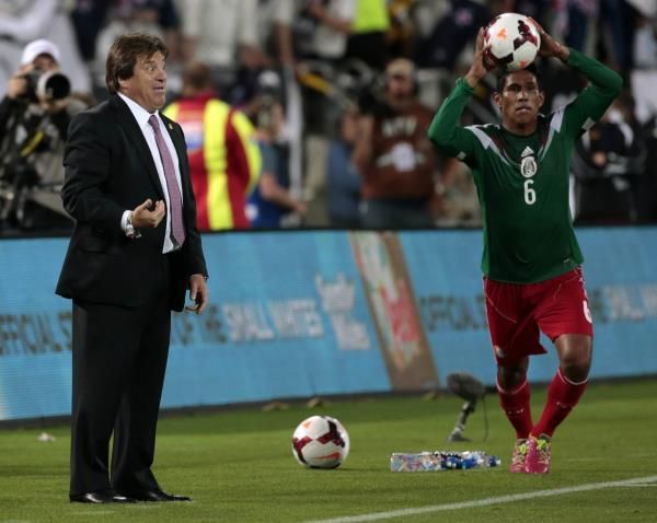 2013-11-20t084440z_1042082588_gm1e9bk1aen01_rtrmadp_3_soccer-world_reuters