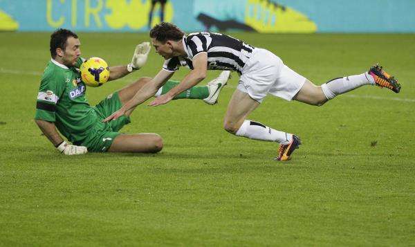 2013-12-01t191328z_2095454142_gf2e9c11gul01_rtrmadp_3_soccer-italy_reuters