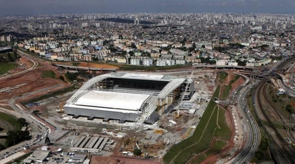 2013-11-28t143655z_1001044071_gm1e9bs1qpj01_rtrmadp_3_soccer-brazil-stadium_reuters