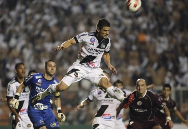 2013-12-05t020215z_2079826908_gm1e9c50rmb01_rtrmadp_3_soccer-latam-sudamericana_reuters