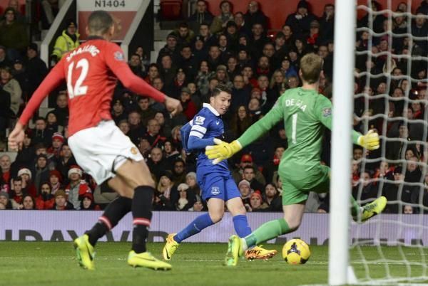 2013-12-04t221352z_1350141167_gm1e9c50h8u01_rtrmadp_3_soccer-england_reuters
