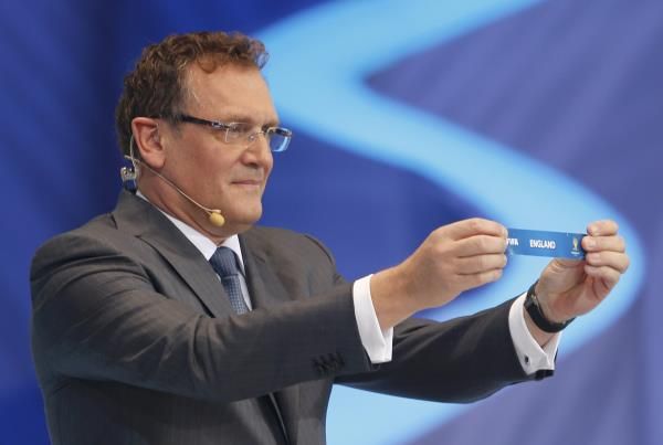 2013-12-06t180010z_1396760358_tb3e9c61e0087_rtrmadp_3_soccer-world-draw_reuters