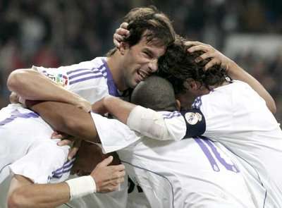 فرحة لاعبي مدريد بأحد الأهداف