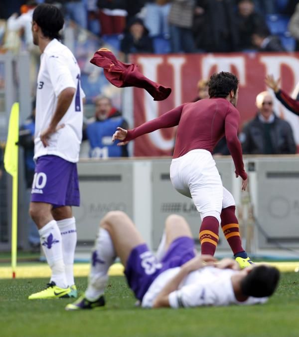 2013-12-08t130748z_1694935324_gm1e9c81mmg01_rtrmadp_3_soccer-italy_reuters