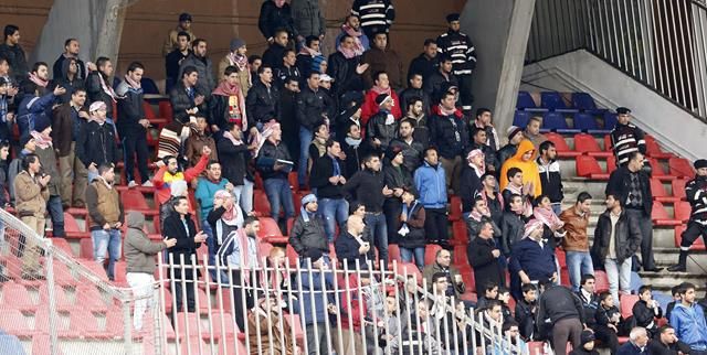 جماهير قليلة ساندت الفيصلي وطالبت برحيل الإدارة