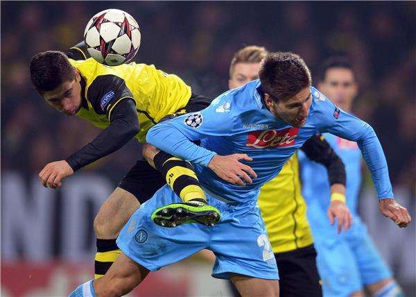 صراع شرس بين نابولي ودورتموند على التأهل