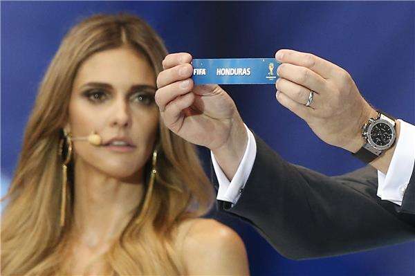 دا ليما خلال حفل قرعة المونديال