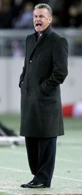 هيتزفيلد خلال المباراة الأخيرة مع شتوتغارت في الدوري