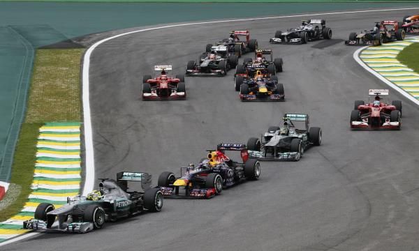 2013-11-24t162655z_285610362_tb3e9bo19ol38_rtrmadp_3_motor-racing-prix_reuters