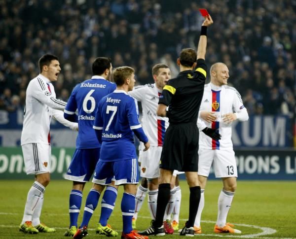 2013-12-11t202644z_1258825934_lr1e9cb1ks9ku_rtrmadp_3_soccer-champions_reuters