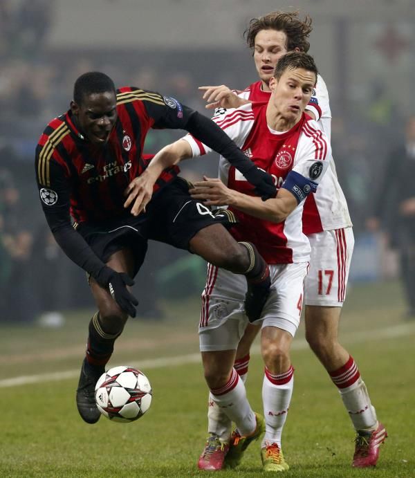 2013-12-11t214839z_666373065_gm1e9cc0g2q01_rtrmadp_3_soccer-champions_reuters