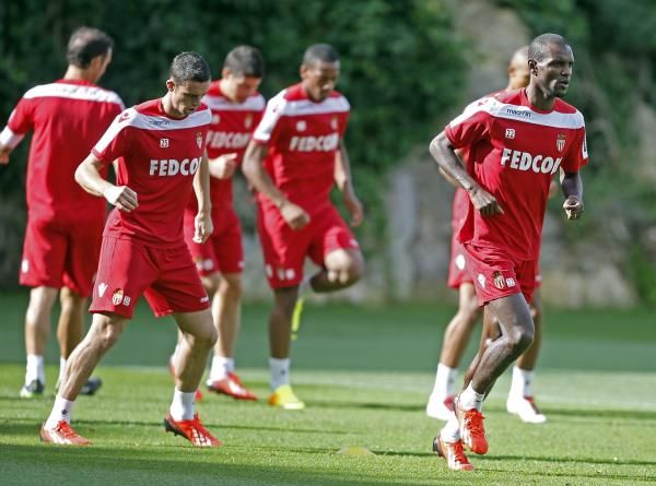 2013-09-20t135149z_1041229738_pm1e99k17ip01_rtrmadp_3_soccer-france_reuters