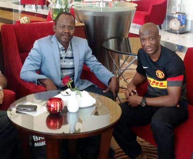 سادومبا مع وكيله أبوبكر مصطفي