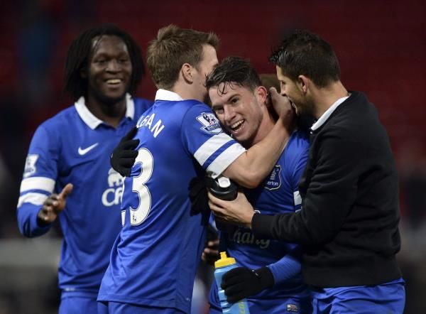 2013-12-04t223852z_1221089154_gm1e9c50iek01_rtrmadp_3_soccer-england_reuters