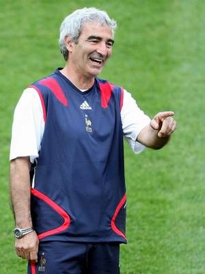 رايمون دومينيك مدرب المنتخب الفرنسي