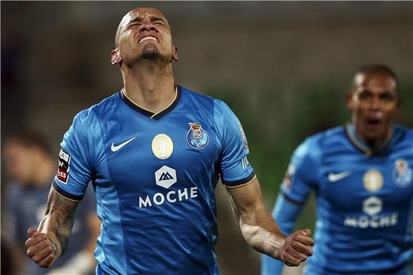 2013-12-15-03992598_epa