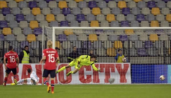 2013-10-11t191700z_347366625_lr2e9ab1hk2af_rtrmadp_3_soccer-world_reuters