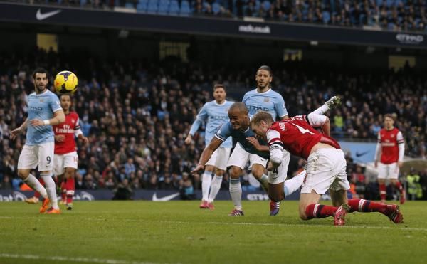2013-12-14t145154z_1651204708_gm1e9ce1rg401_rtrmadp_3_soccer-england_reuters