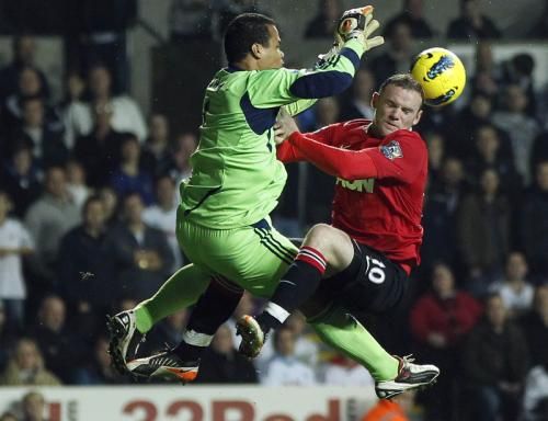 2011-11-19t185451z_01_pnn10_rtridsp_3_soccer-england_reuters