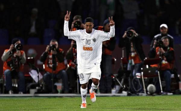 2013-12-19t020025z_868297310_gm1e9cj0rqg01_rtrmadp_3_soccer-club_reuters