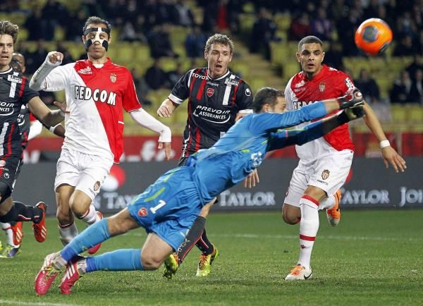 2013-12-20t202629z_1557222637_gm1e9cl0c8p02_rtrmadp_3_soccer-france_reuters