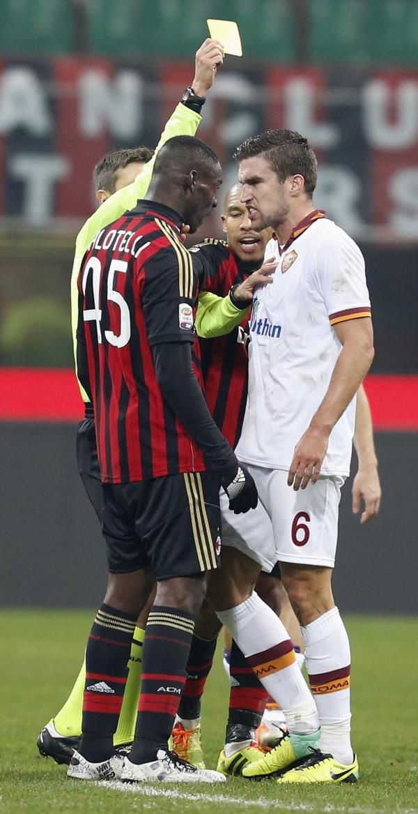 2013-12-16t215223z_1639959043_gm1e9ch0g8f01_rtrmadp_3_soccer-italy_reuters