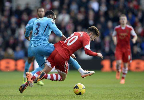 2013-12-22t141100z_587234590_gm1e9cm1pjj01_rtrmadp_3_soccer-england_reuters