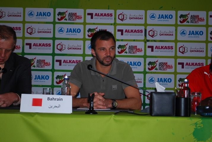 هيدسون يتحدث في المؤتمر الصحافي