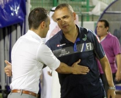 بيريرا يبارك للجبال التأهل لدور الأربعة