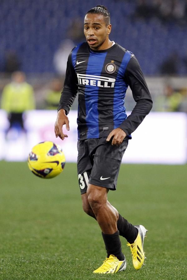 2012-12-15t205054z_2050826971_gm1e8cg0df901_rtrmadp_3_soccer-italy_reuters