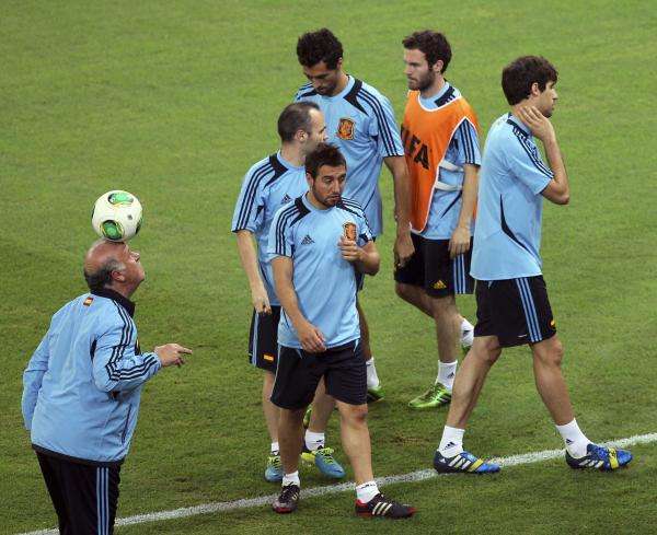 2013-06-30t003958z_856999119_gm1e96u0nzw01_rtrmadp_3_soccer-confederations_reuters