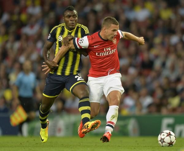 2013-08-27t192644z_371856789_gm1e98s09fy01_rtrmadp_3_soccer-champions_reuters