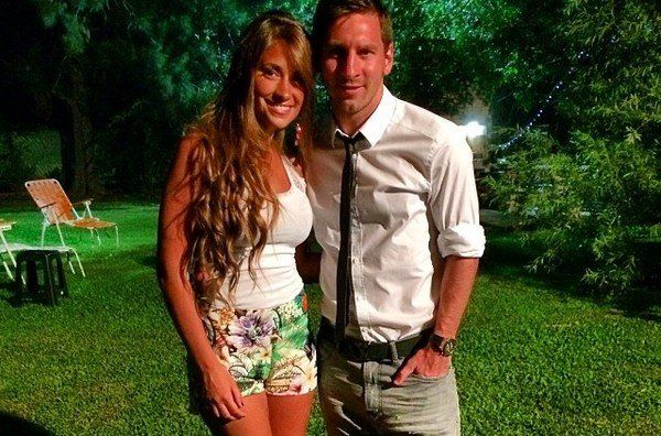 ميسي مع أنطونيلا في روزاريو