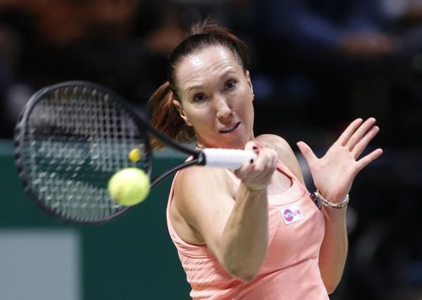 2013-10-26t170500z_1010623465_gm1e9ar02xb01_rtrmadp_3_tennis-women_reuters