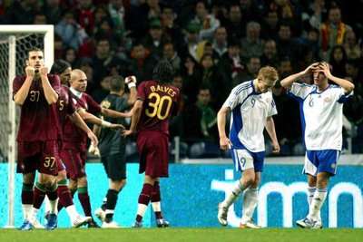 حسرة للاعبي فنلندا بعد ضيلاع هجمة خطيرة لهم