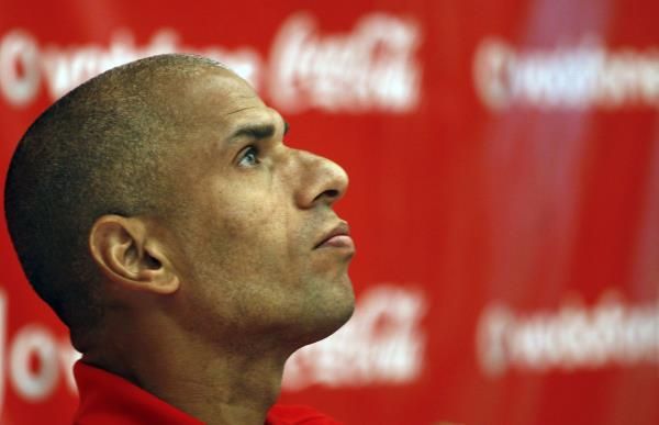 2013-10-09t215943z_1835276508_gm1e9aa0gi401_rtrmadp_3_soccer-world_reuters