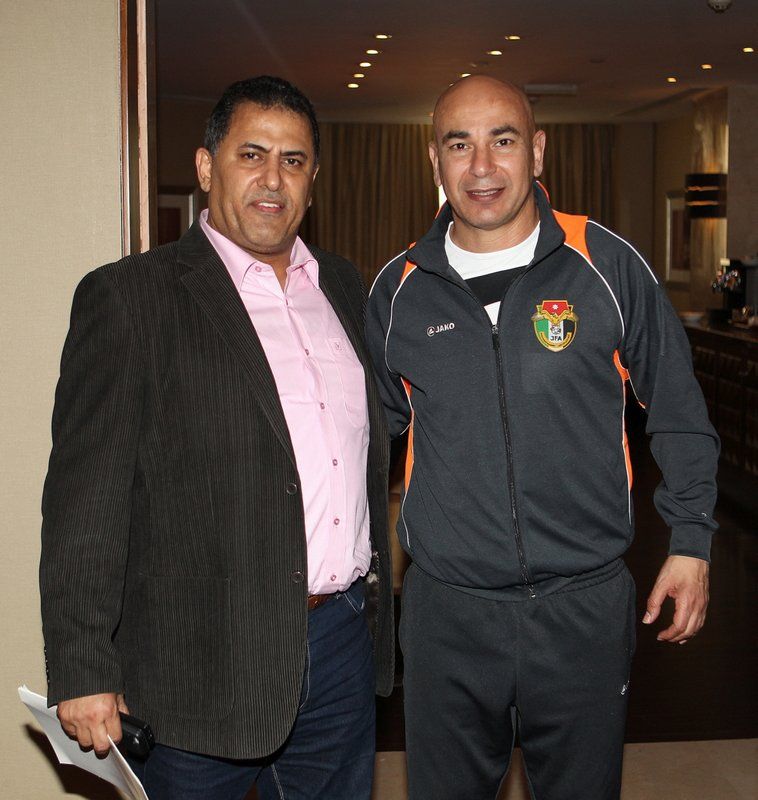 حسام حسن مع رئيس تحرير كووورة 