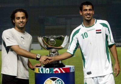 يونس محمود وياسر القحطاني والتنافس علي جائزة افضل لاعب