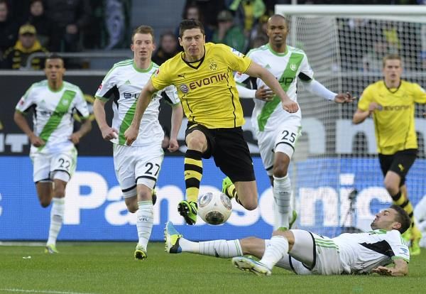 2013-11-09t145230z_1714518461_bm2e9b917s801_rtrmadp_3_soccer-germany_reuters